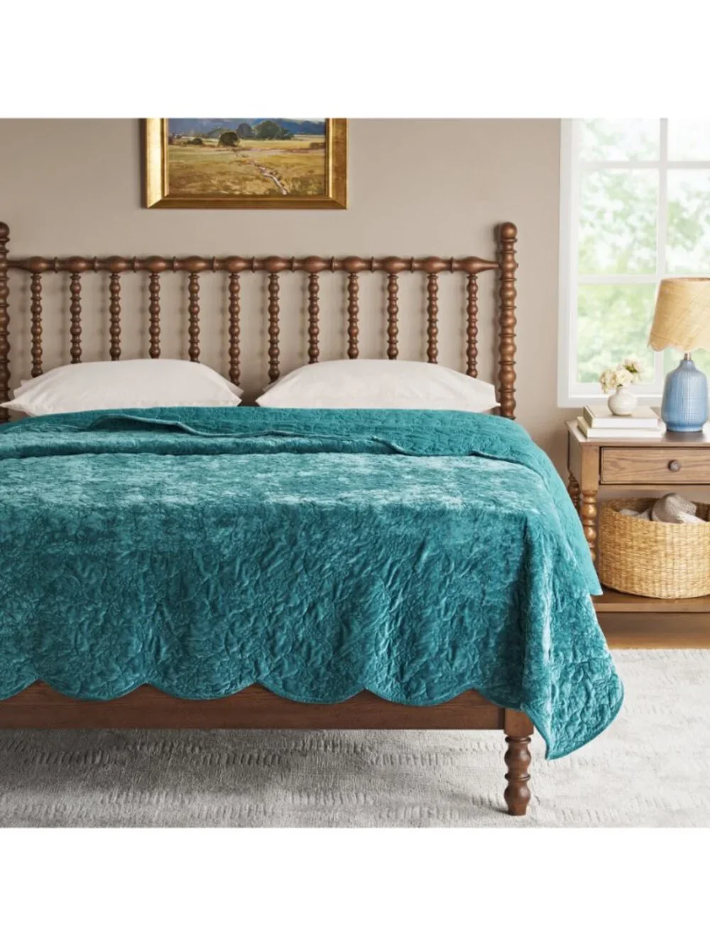 The Pioneer Woman Hawaiian Blue Cottage Eloise Floral 100% Poly Velvet Quilt